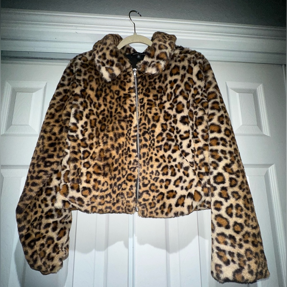 Kendall & Kylie Small Cheetah Print Jacket